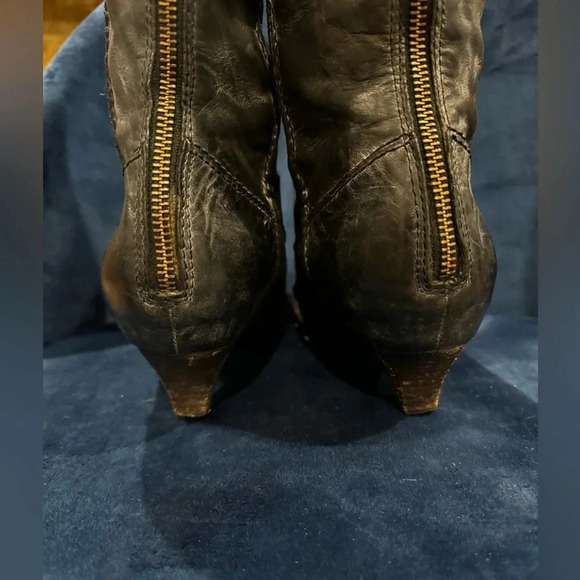 Frye Steffi Back Zip Knee High Gray Leather Boot with Kitten Heel. - Picture 4 of 8